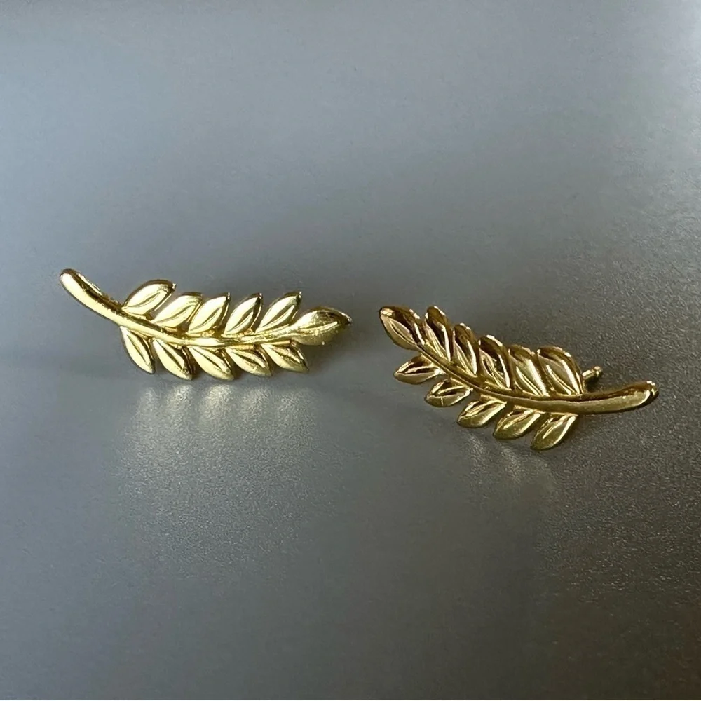 14k Gold Leaf Stud Earrings
